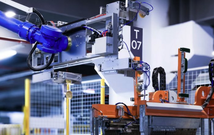 Article Image for Employment Trends Shift as Automation Accelerates